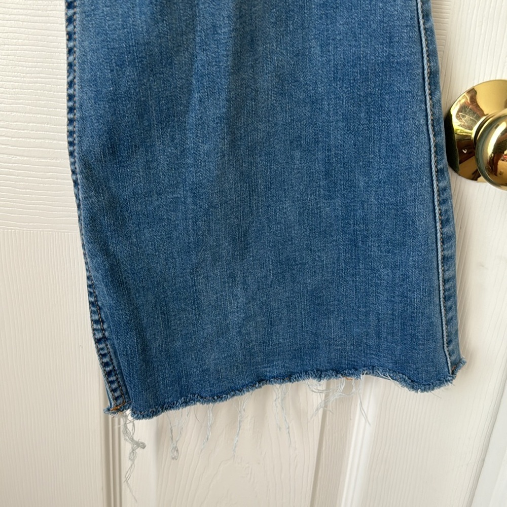NWOT Hollister Women’s Jeans California High Rise Flare Soft Stretch size 9 - Picture 4 of 11